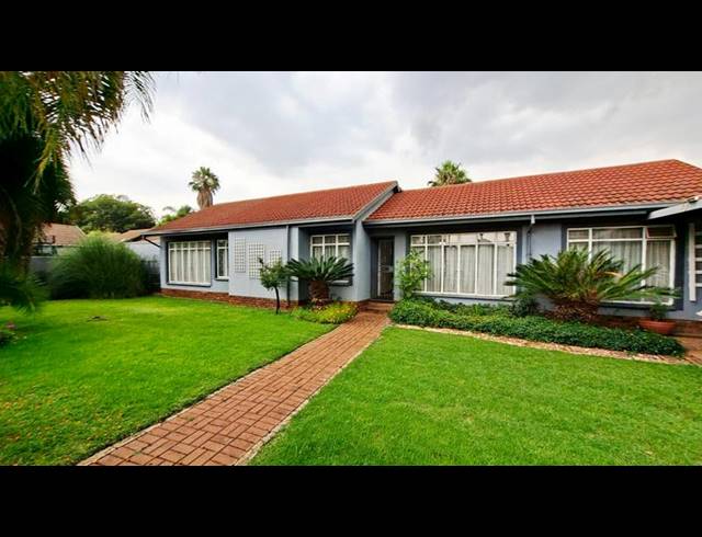 5 BEDROOM HOUSE FOR SALE IN KIRKNEY